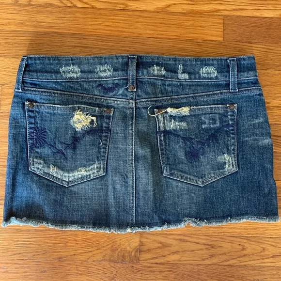 JOE’S JEANS EUC Vintage Series Denim Mini Skirt Embroidered - Picture 1 of 6